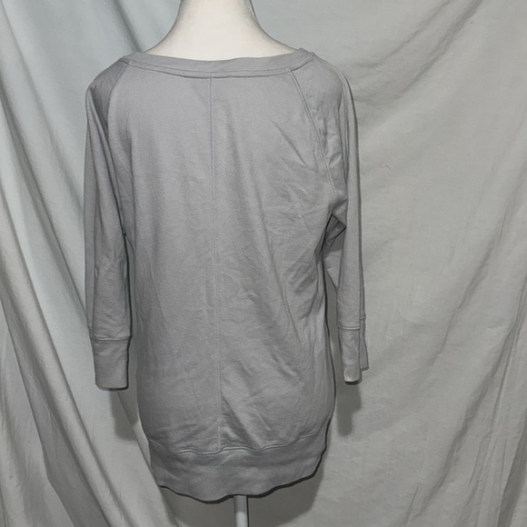 gray & clear rhinestone Banana Republic winter snowflake sweater size small - Picture 2 of 5